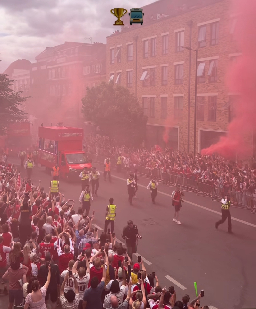 Arsenal's Historic Trophy Parade Brings London to a Standstill After 22-Year Premier League Wait