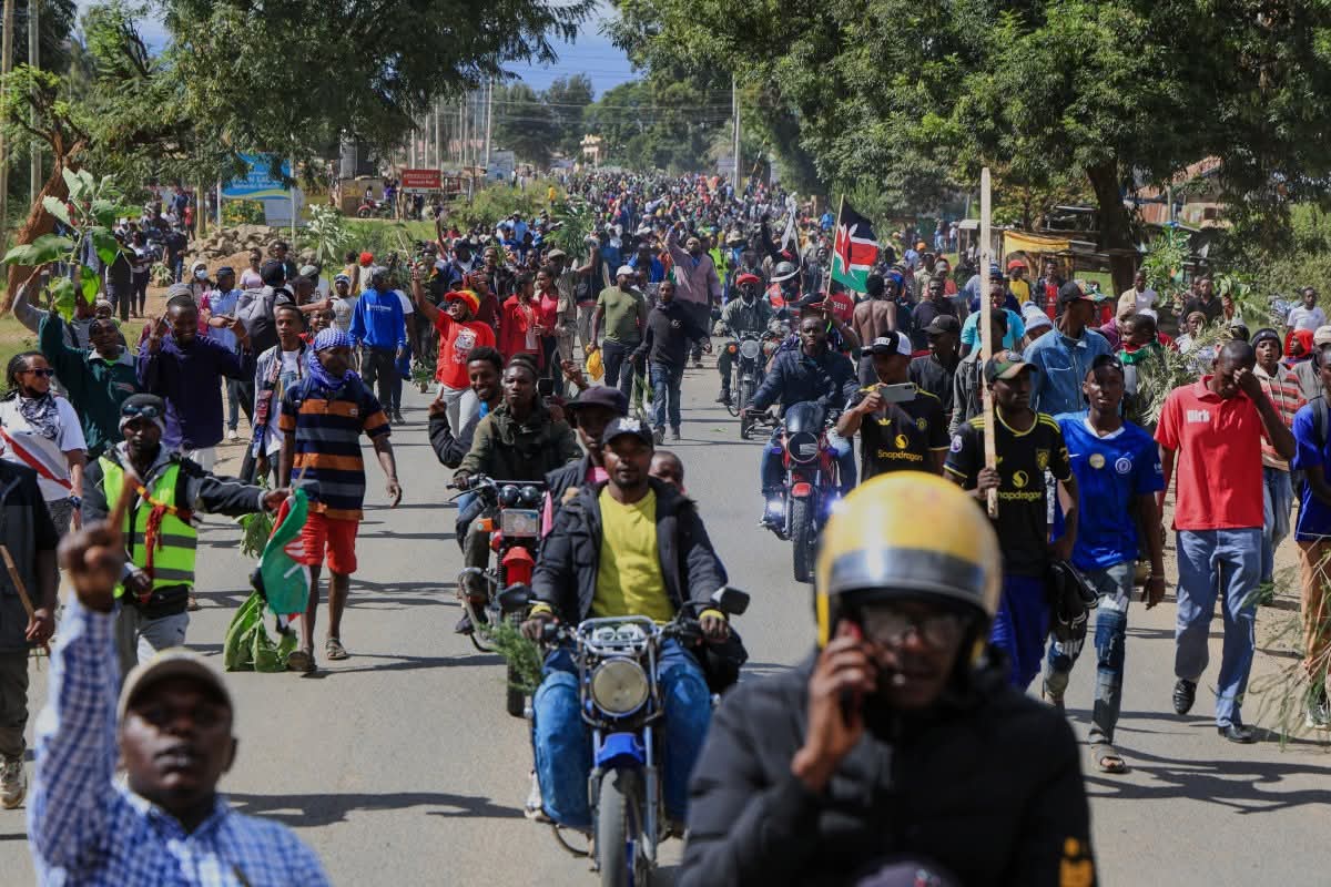 Hundreds Protest Against US Ebola Quarantine Facility in Kenya as High Court Battle Continues